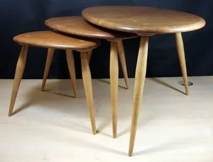 تصویر 3 از میز عسلی چوبی سه پایه با طراحی مینیمال و کلاسیک